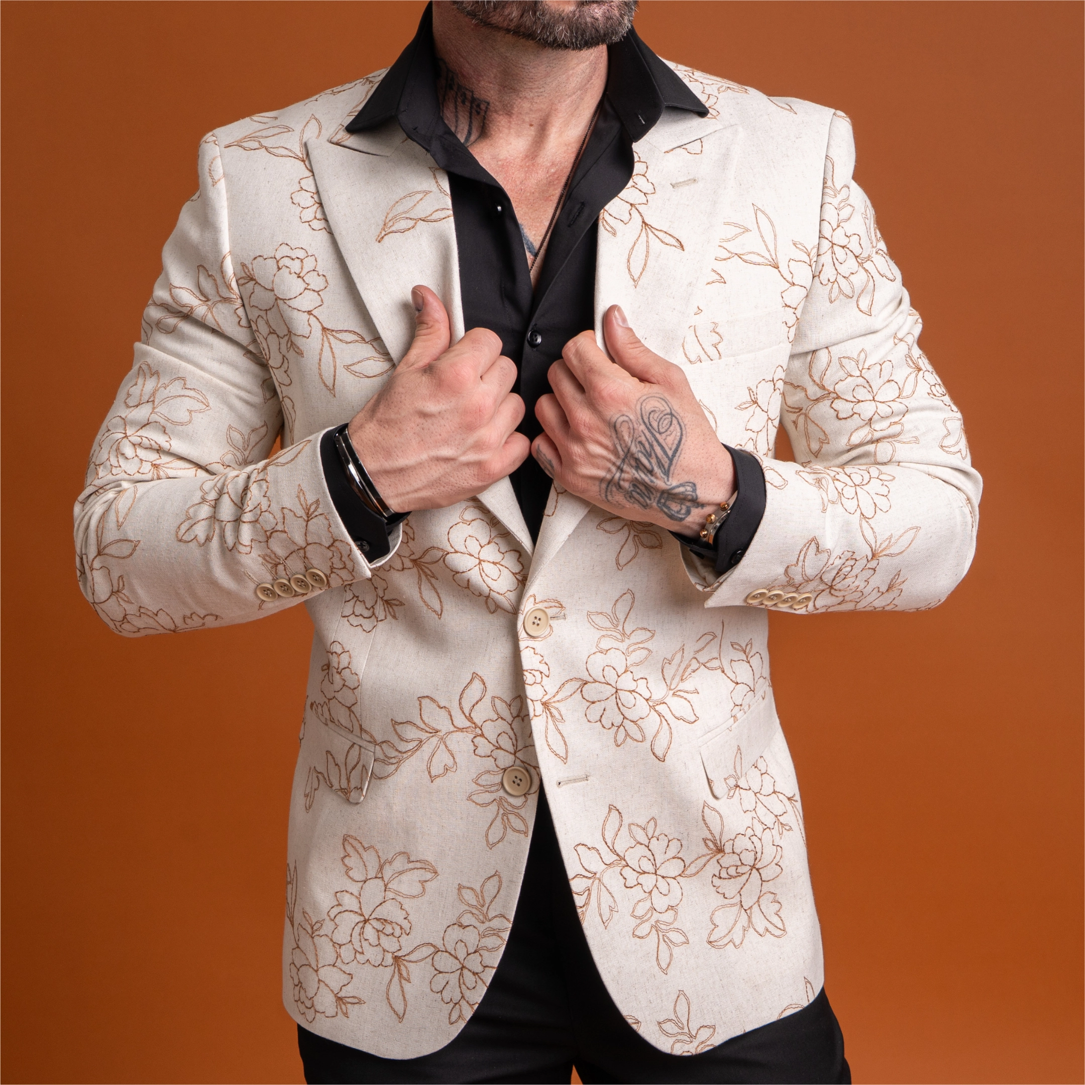 BLAZER DE LINHO FLORAL Areia (4)