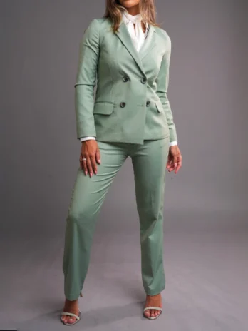COSTUME TRANSPASSADO 4 BOTOES FEMININO - Ref. 10005556 - Cor VERDE ÁGUA - Valor R$ 998,00